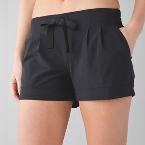 Lululemon Spring Break Away II Short 8 in black
